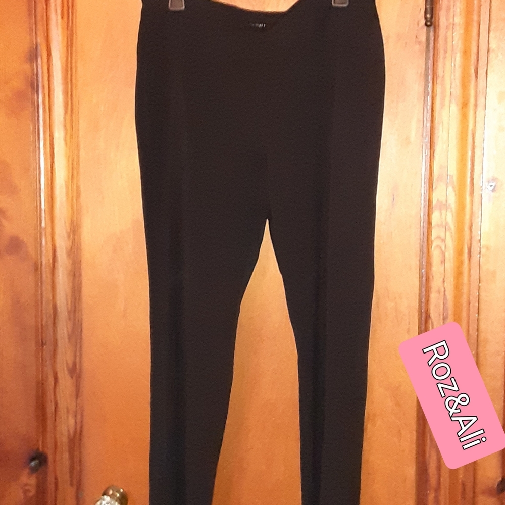Roz & Ali black pants size 12